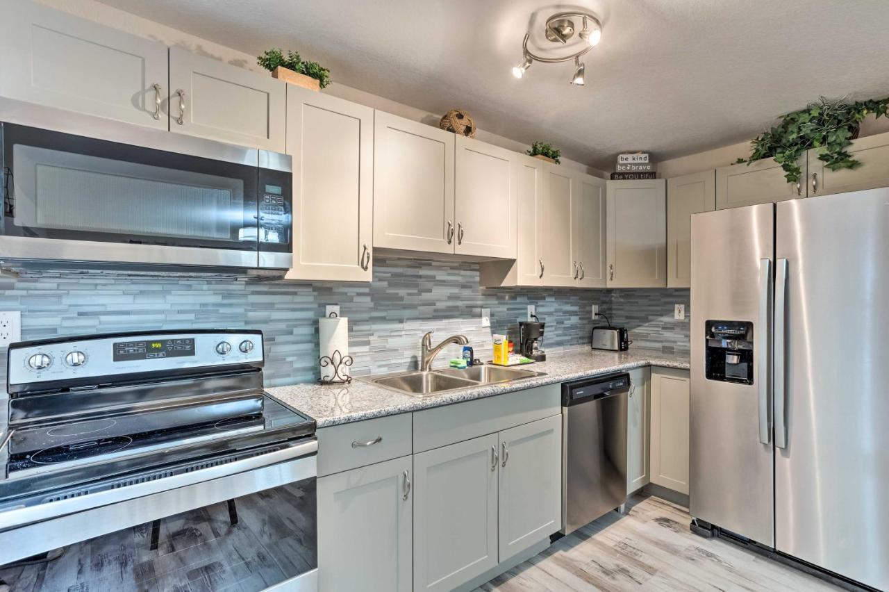 Inviting Apartment Less Than 2 Mi To Riviera Beach! เวสต์ปาล์มบีช ภายนอก รูปภาพ